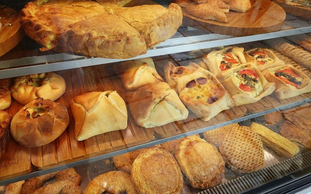 Athens Street Food Tour Image 4