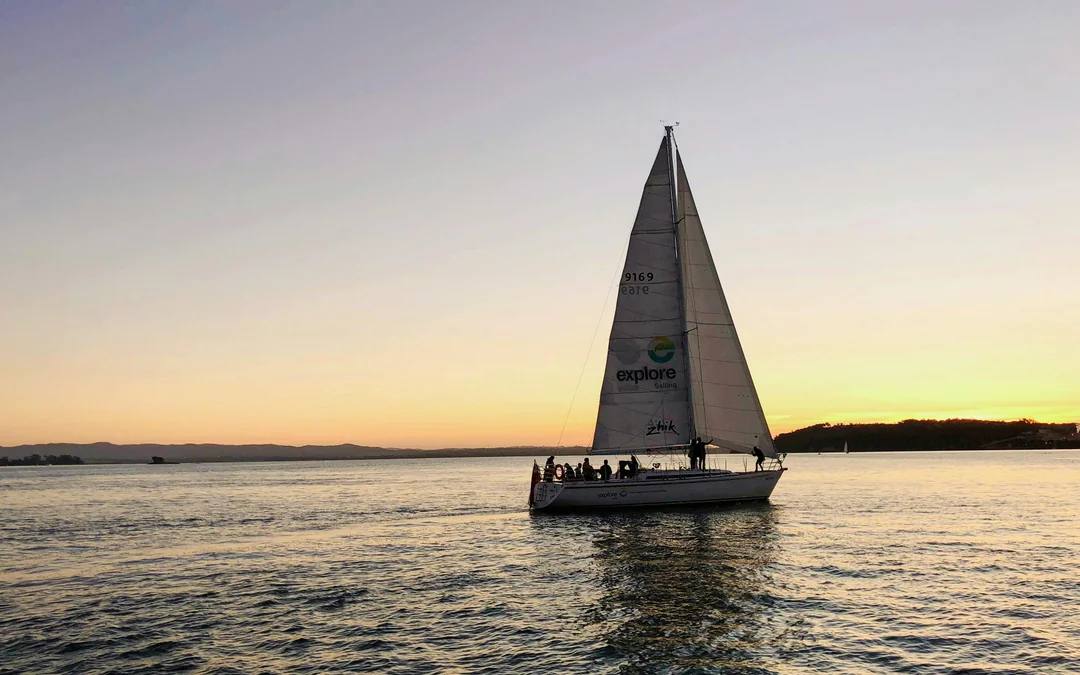 Auckland Harbour Cruise with 3-Course Dinner & Drinks Image 1