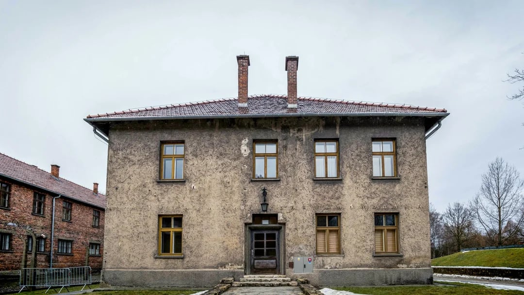 Auschwitz-Birkenau Small-Group Guided Tour with Hotel Transfers Image 7