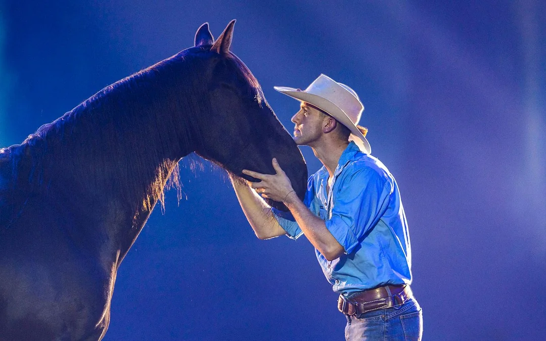 Australian Outback Spectacular Heartland Show Tickets with Dinner Image 11