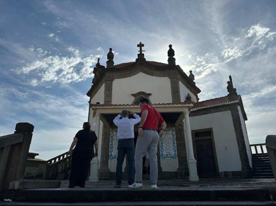 Aveiro, Costa Nova, Válega Church and Senhor da Pedra full-day tour