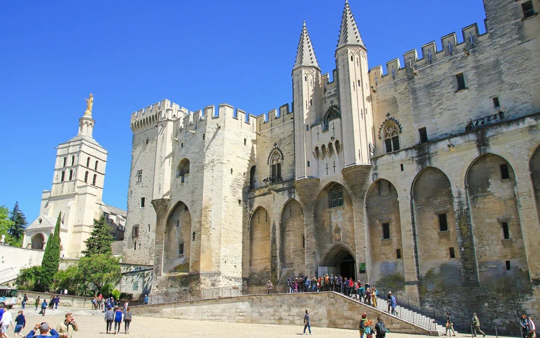Avignon & Popes Palace Walking Tour from Avignon Image 1