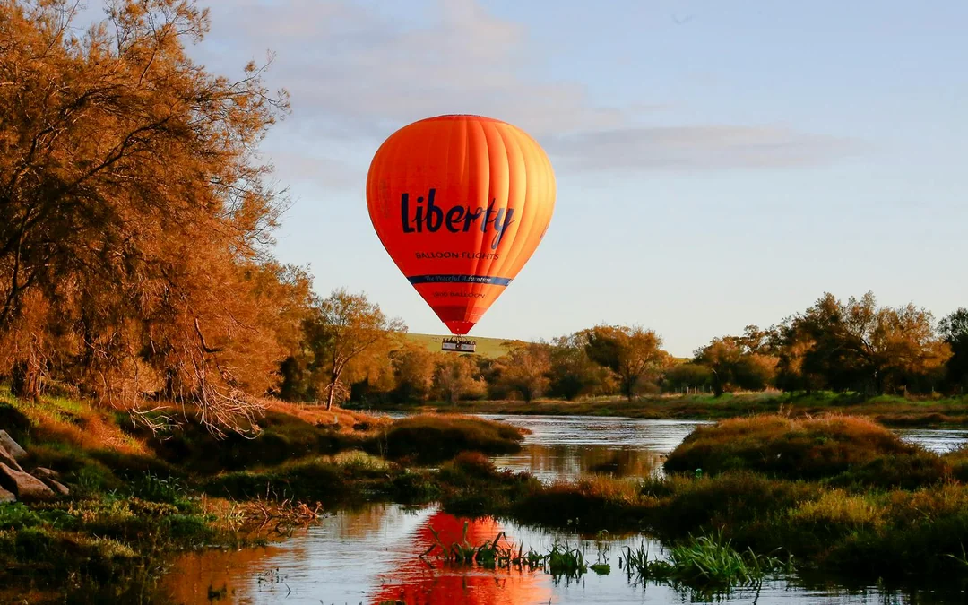 Avon Valley Hot Air Balloon Flight with Breakfast Image 1