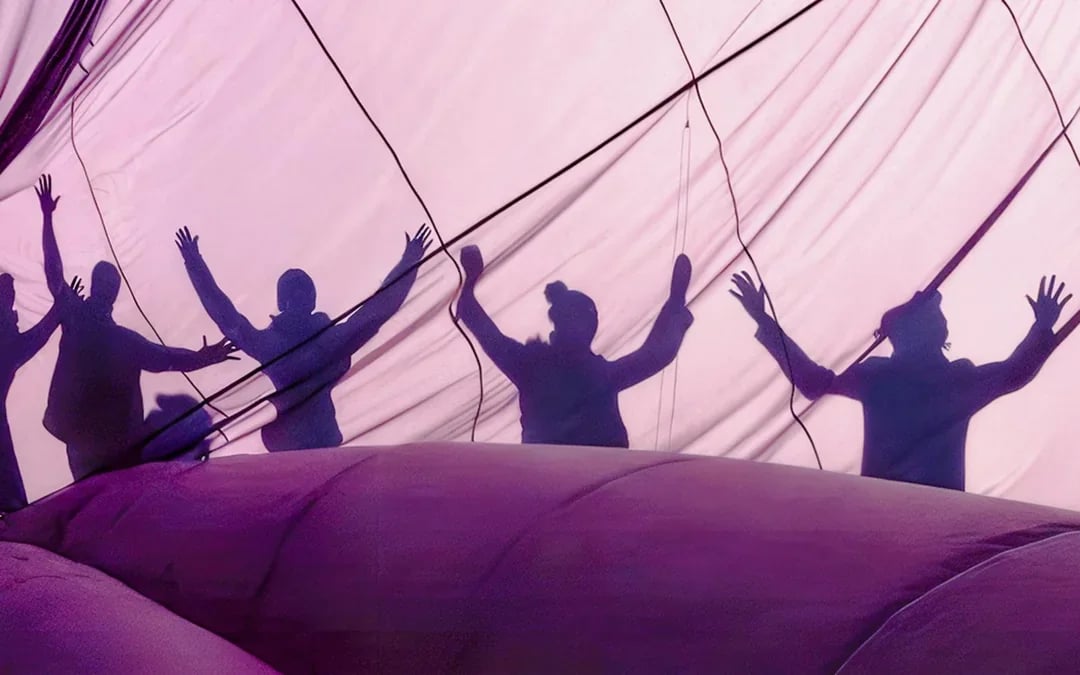 Avon Valley Hot Air Balloon Flight with Breakfast Image 7