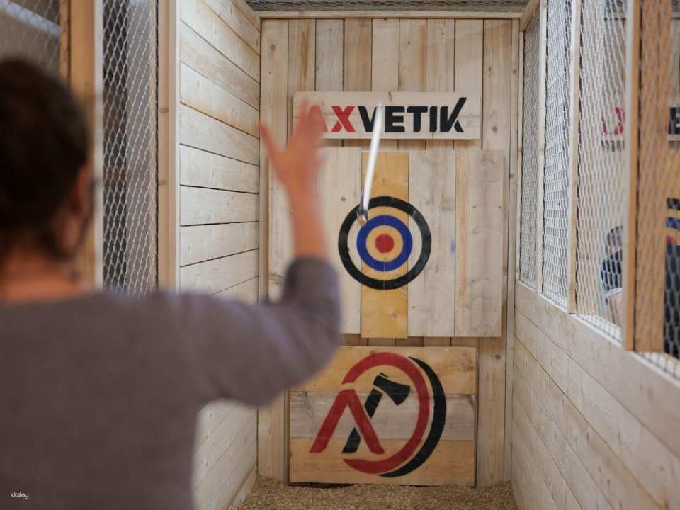 Axe throwing in Geneva
