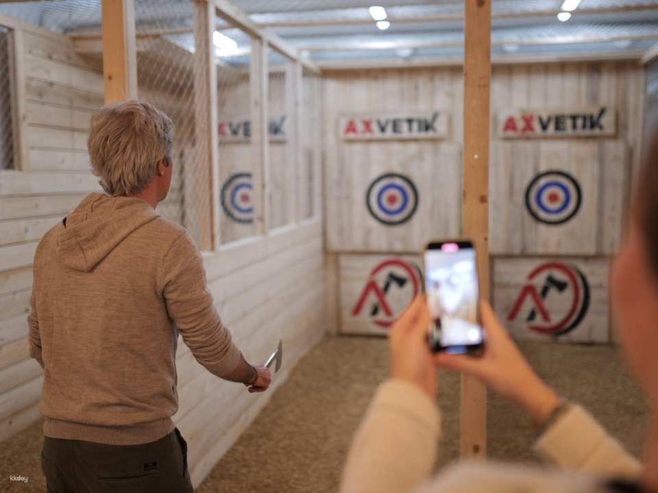 Axe throwing in Geneva