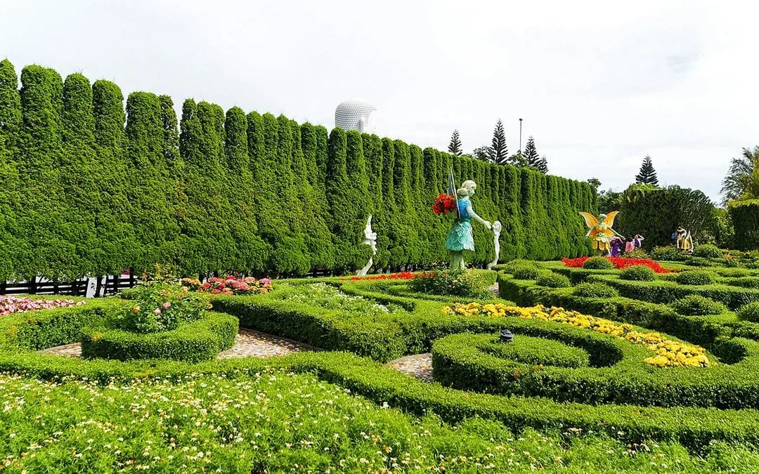 Ba Na Hills and Golden Bridge Day Tour from Da Nang Image 12
