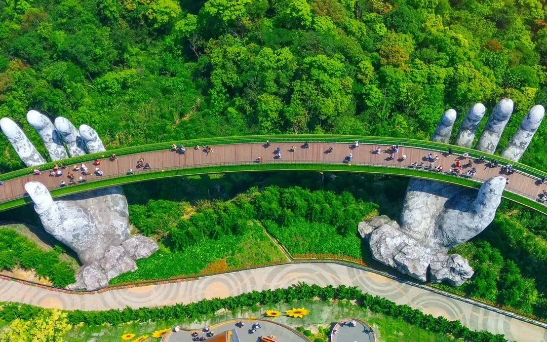 Ba Na Hills and Golden Bridge Day Tour from Da Nang Image 9