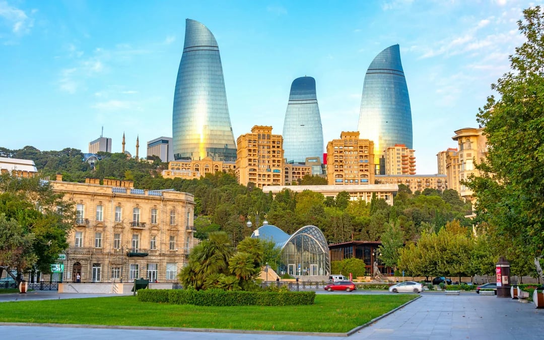 Baku Guided Walking Tour of City Highlights & Hidden Gems Image 2