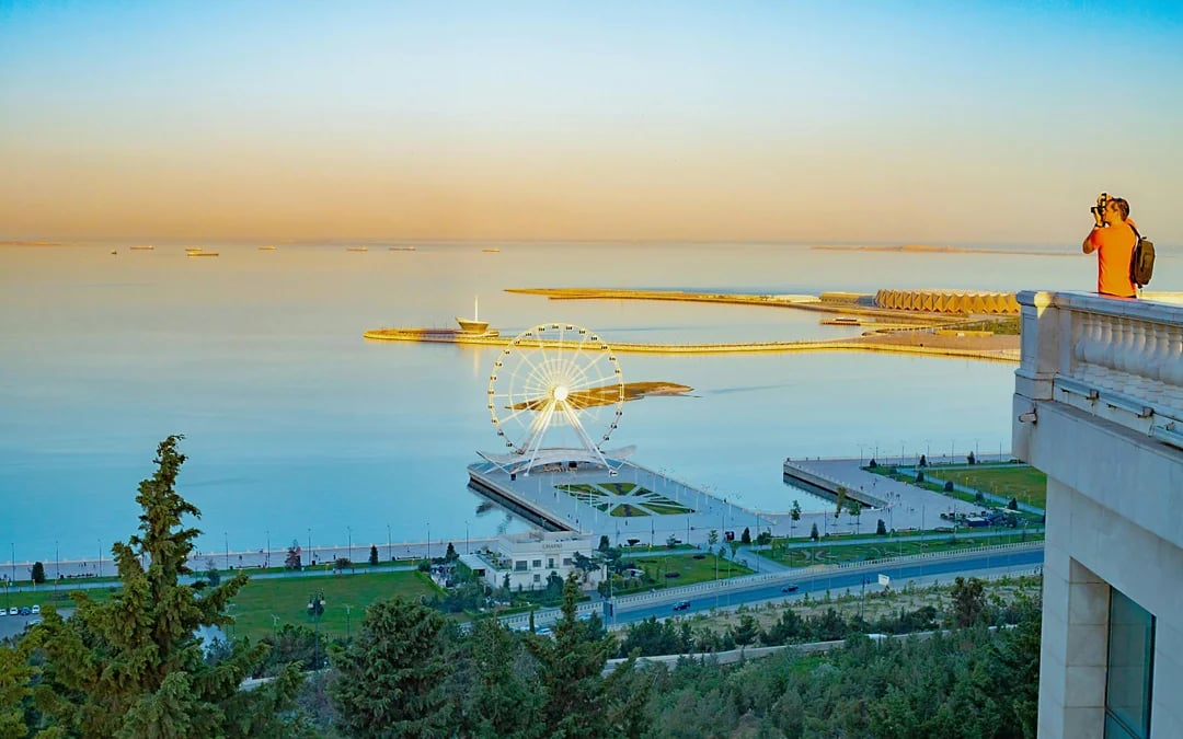 Baku Guided Walking Tour of City Highlights & Hidden Gems Image 5