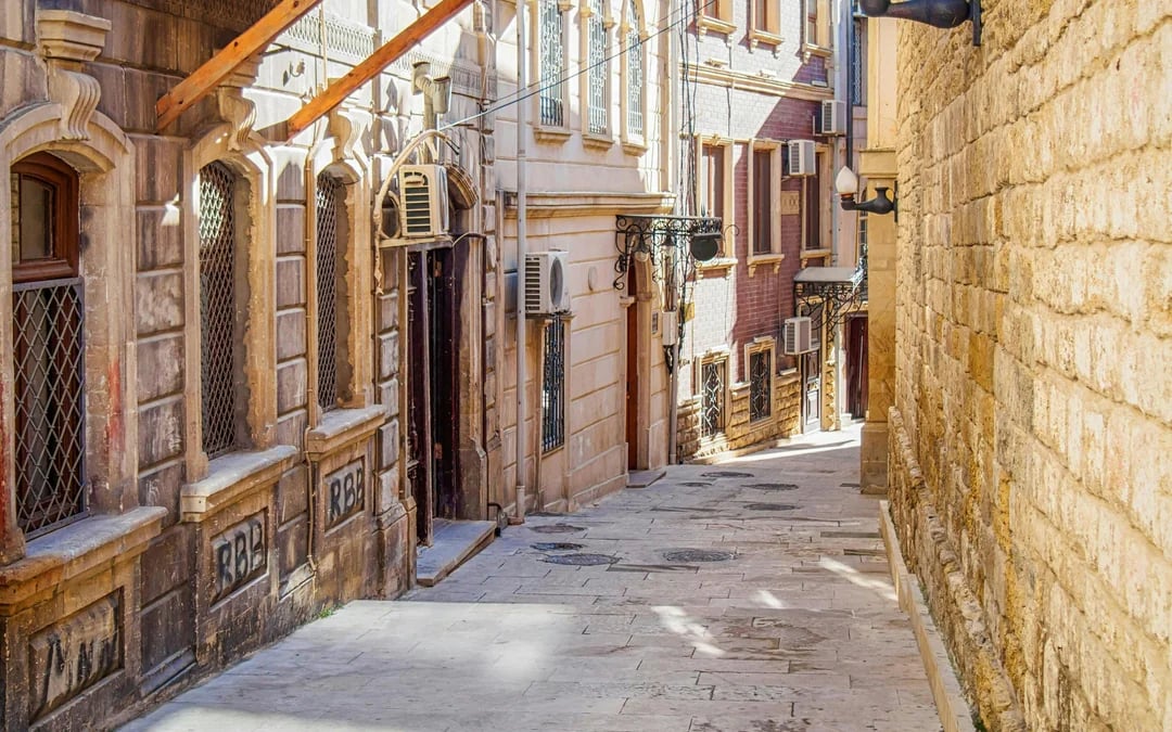 Baku Guided Walking Tour of City Highlights & Hidden Gems Image 8