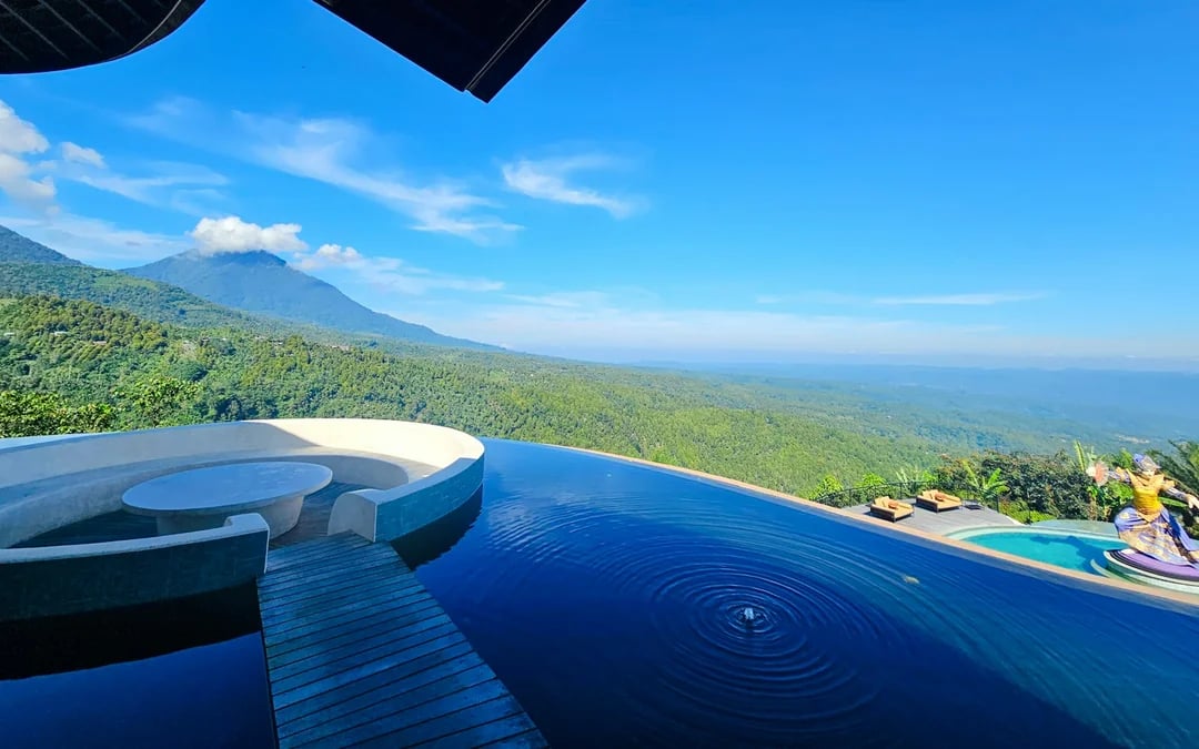 Bali Private Car and Driver Tour with Customizable Itinerary and Hotel Pickup Image 2