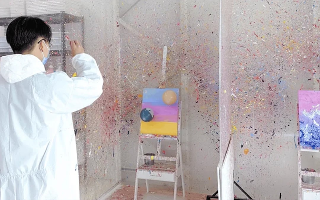Balloon Splatter Art Workshop Image 6