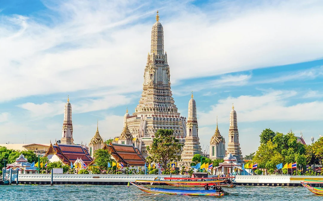 Bangkok Canal Tours – Chao Phraya River and Wat Arun Temple by Long Tail Boat Image 1