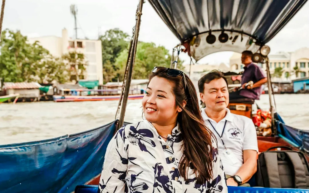 Bangkok Canal Tours – Chao Phraya River and Wat Arun Temple by Long Tail Boat Image 5