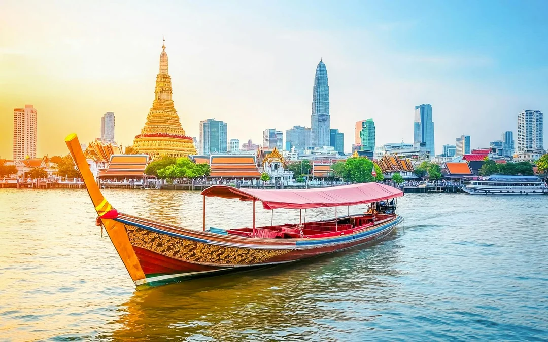 Bangkok Canal Tours – Chao Phraya River and Wat Arun Temple by Long Tail Boat Image 8