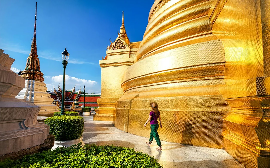 Bangkok City Highlights – Grand Palace, Wat Arun, and Wat Pho Guided Walking Tour Image 1