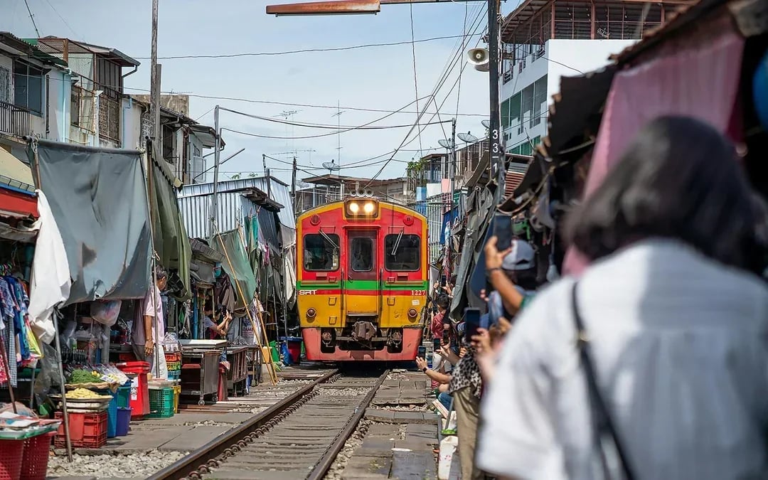 Bangkok Floating Markets Full-Day Guided Tour Image 8