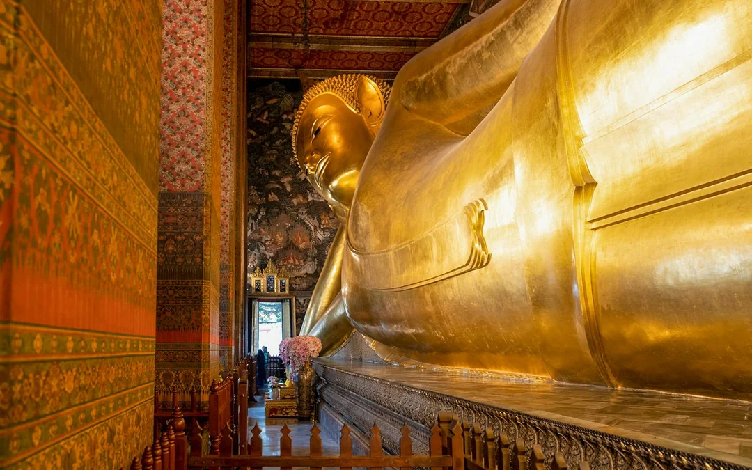 Bangkok: Grand Palace, Wat Pho & Golden Mount City Tour Image 4