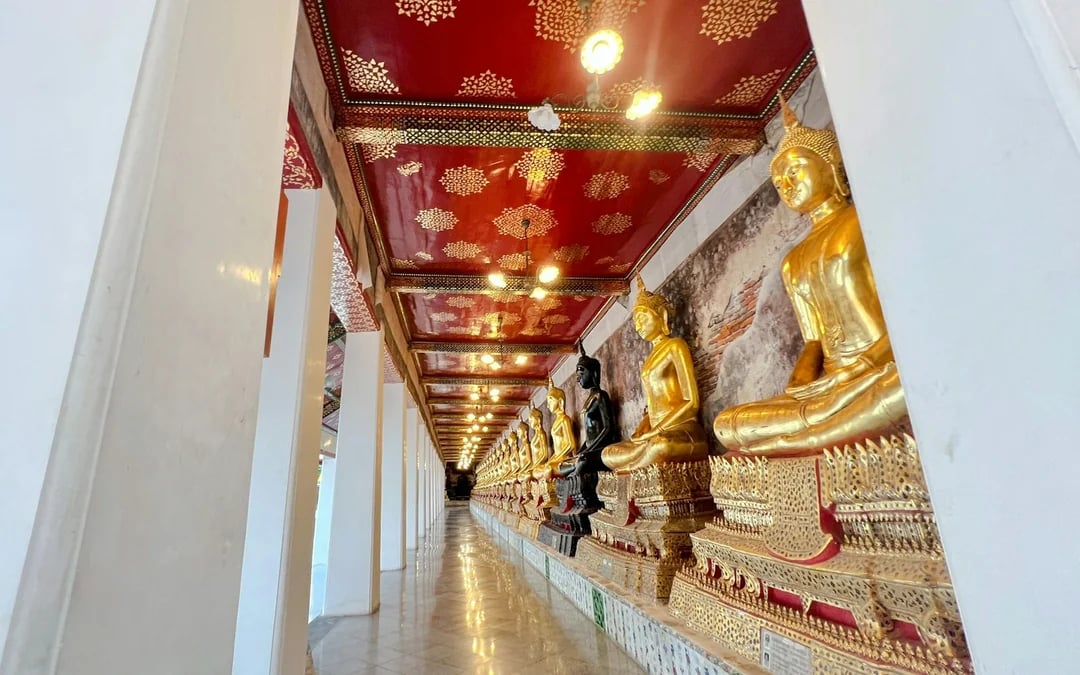 Bangkok Old Town Small-Group Walking Tour: Giant Swing, Loha Prasat & Golden Mount Image 9