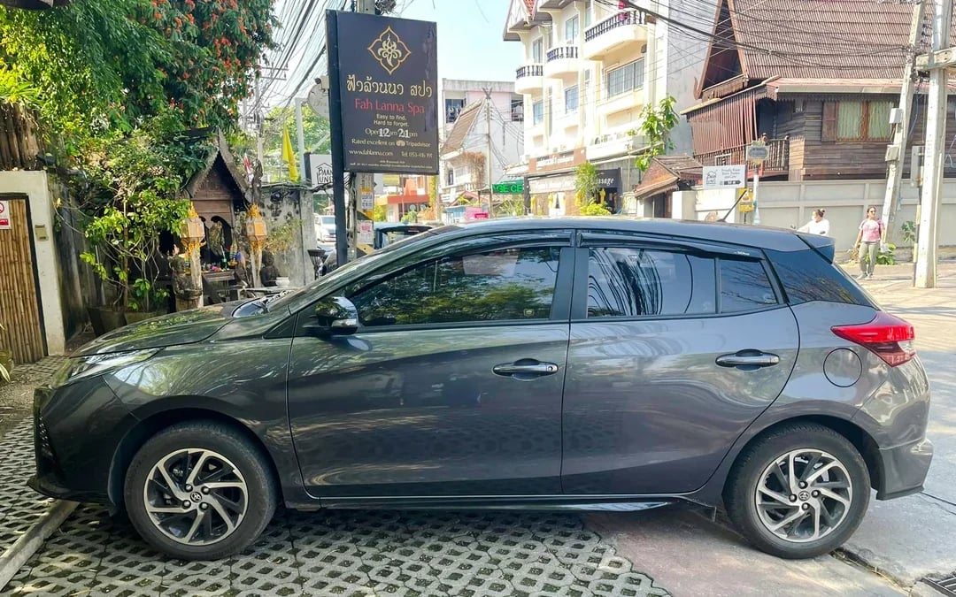 Bangkok to/from Hua Hin Private One-Way Transfer Image 7