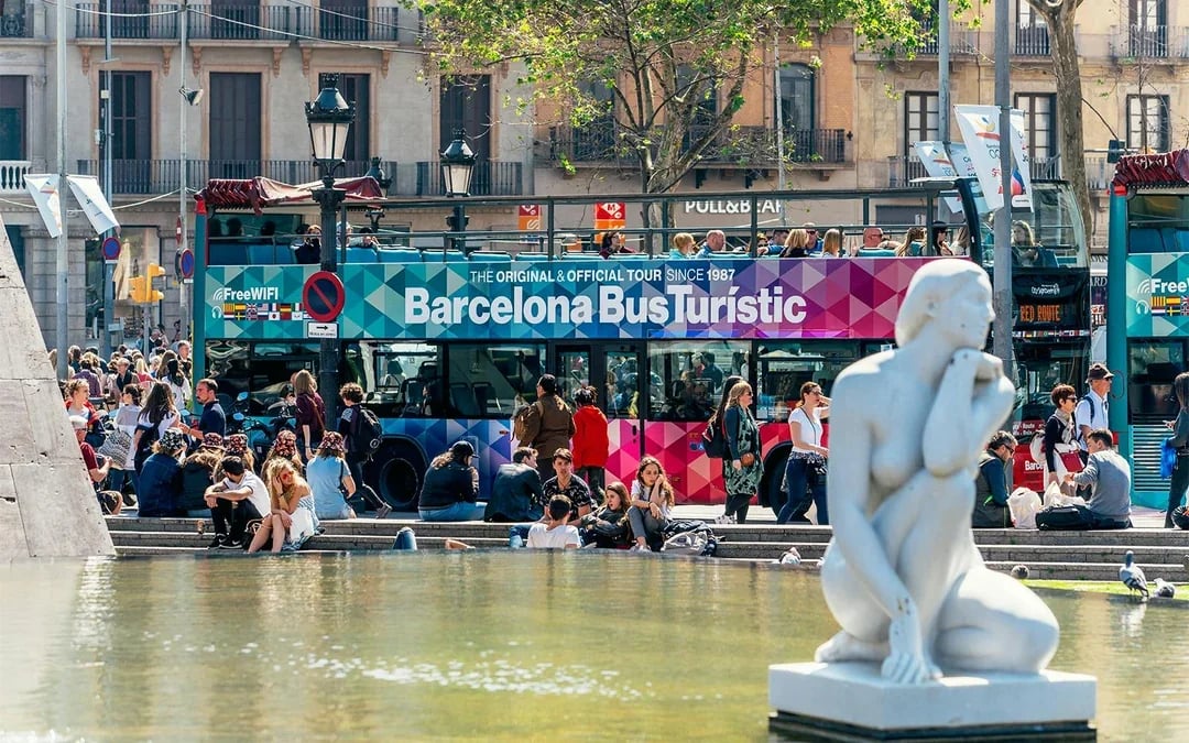 Barcelona Bus Turistic: Hop-on Hop-off Bus Tour Image 10