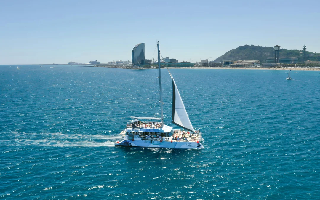 Barcelona City Tour: Hop-on Hop-off Bus Tour with Eco Catamaran Cruise Image 3