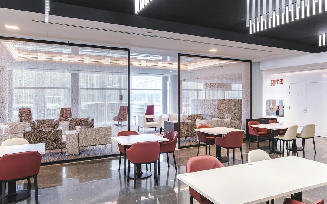 Barcelona El Prat Airport: Sala VIP Pau Casals Lounge at Terminal 1 Image 2