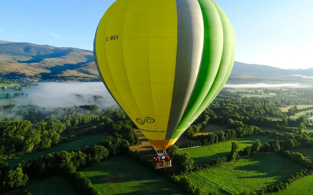 Barcelona Hot Air Balloon Flight Over Catalonia with Cava Toast Image 4
