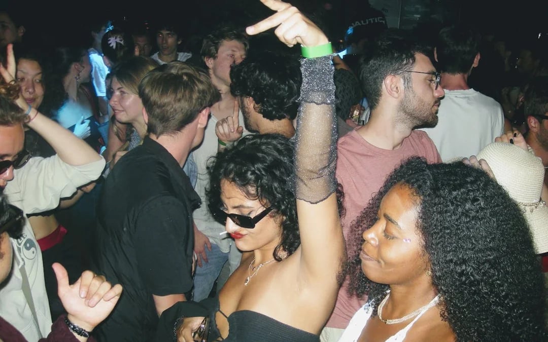Barcelona Pub Crawl with Guided Bar Visits and Skip-the-Line Club Entry Image 7