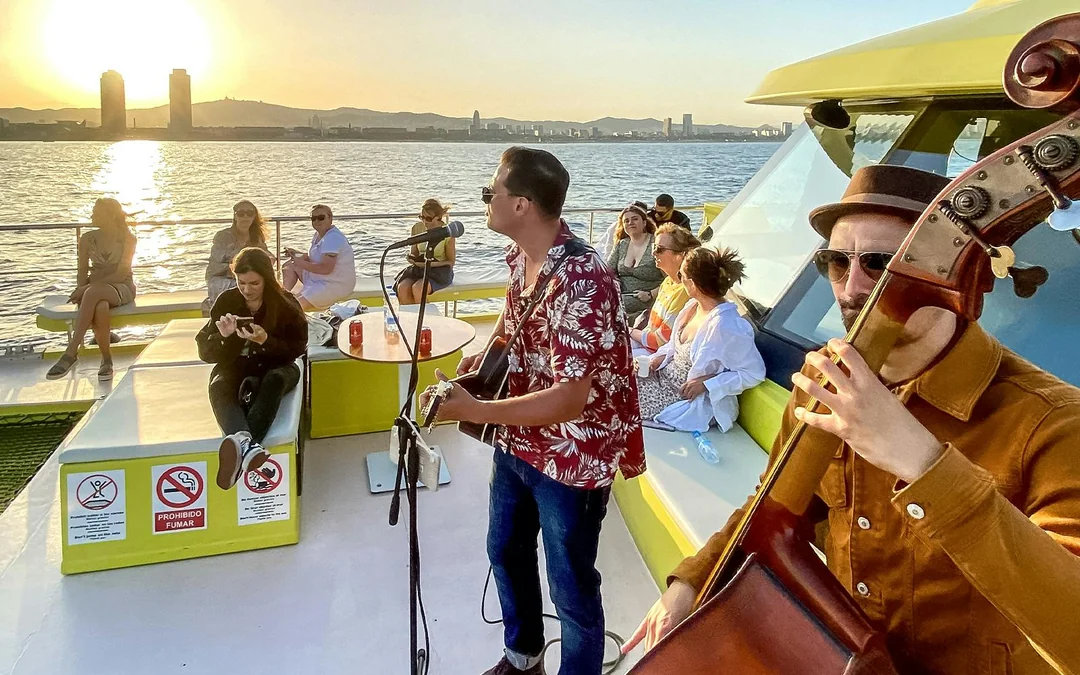 Barcelona Sightseeing Cruise on an Eco-Catamaran Image 9