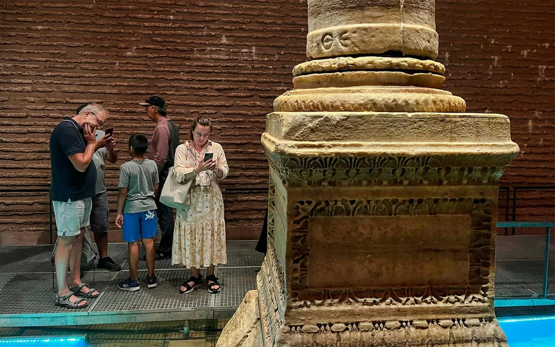Basilica Cistern Guided Tour with Skip-the-Line Tickets Image 2