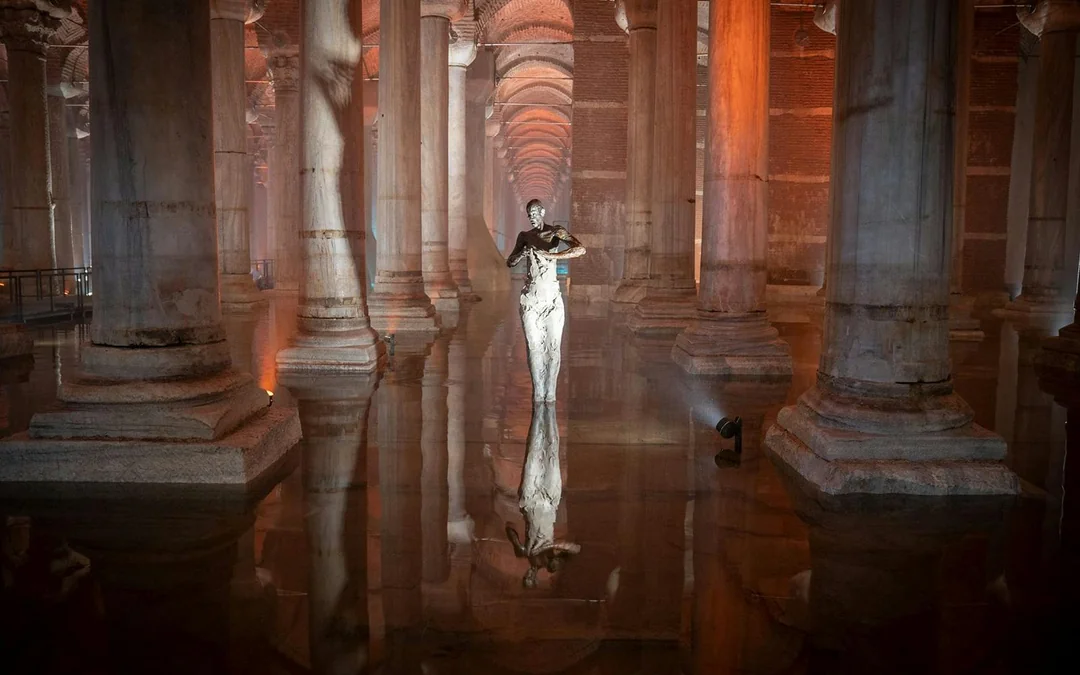 Basilica Cistern Guided Tour with Skip-the-Line Tickets Image 5