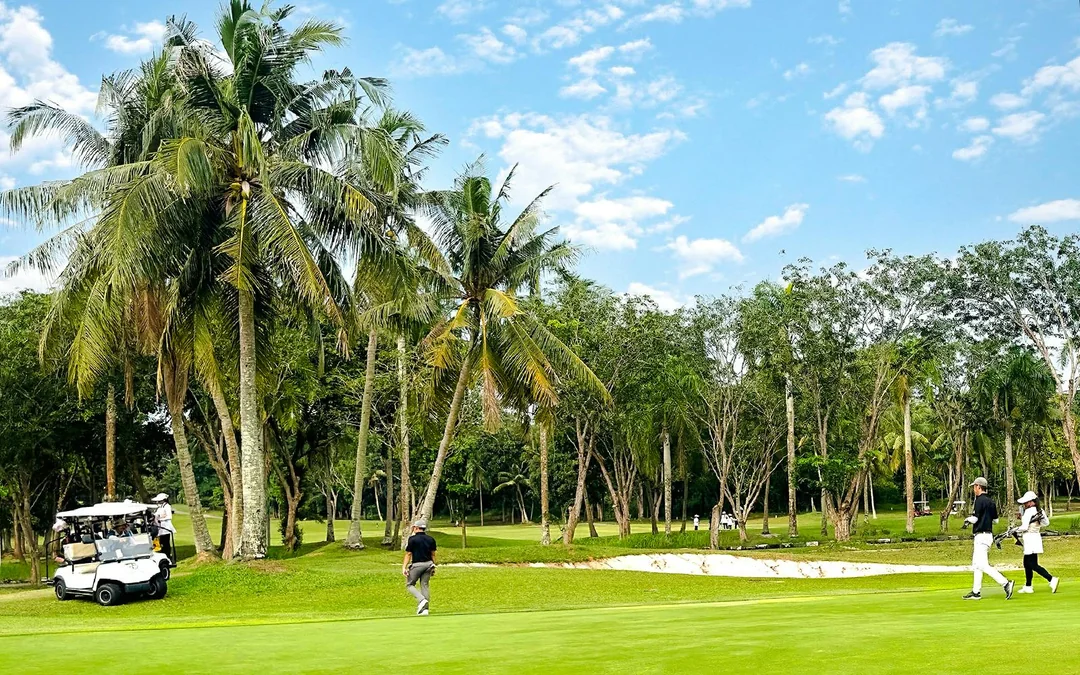 Batam Island Country Club Golf Tickets with Round-trip Ferry Image 10