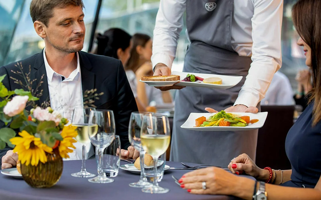 Bateaux Parisiens Seine River Early Evening Dinner Cruise with Gourmet Menu Image 1