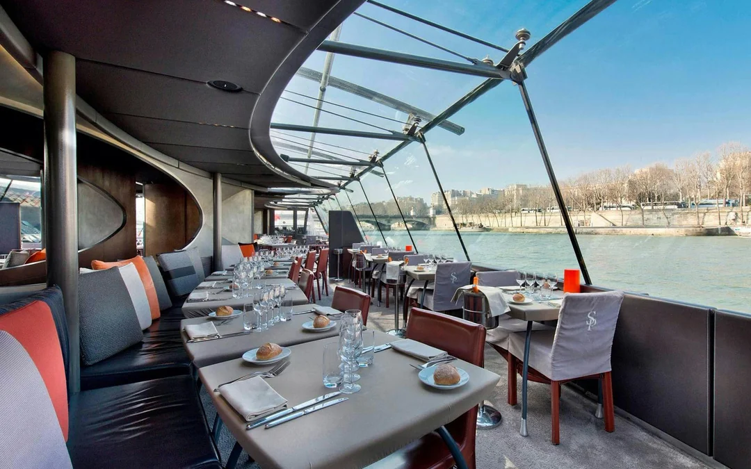 Bateaux Parisiens Seine River Lunch Cruise with French Menu Image 8