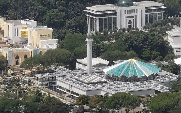 Batu Caves and Kuala Lumpur Religious Landmarks Private Tour with Transfers Image 10
