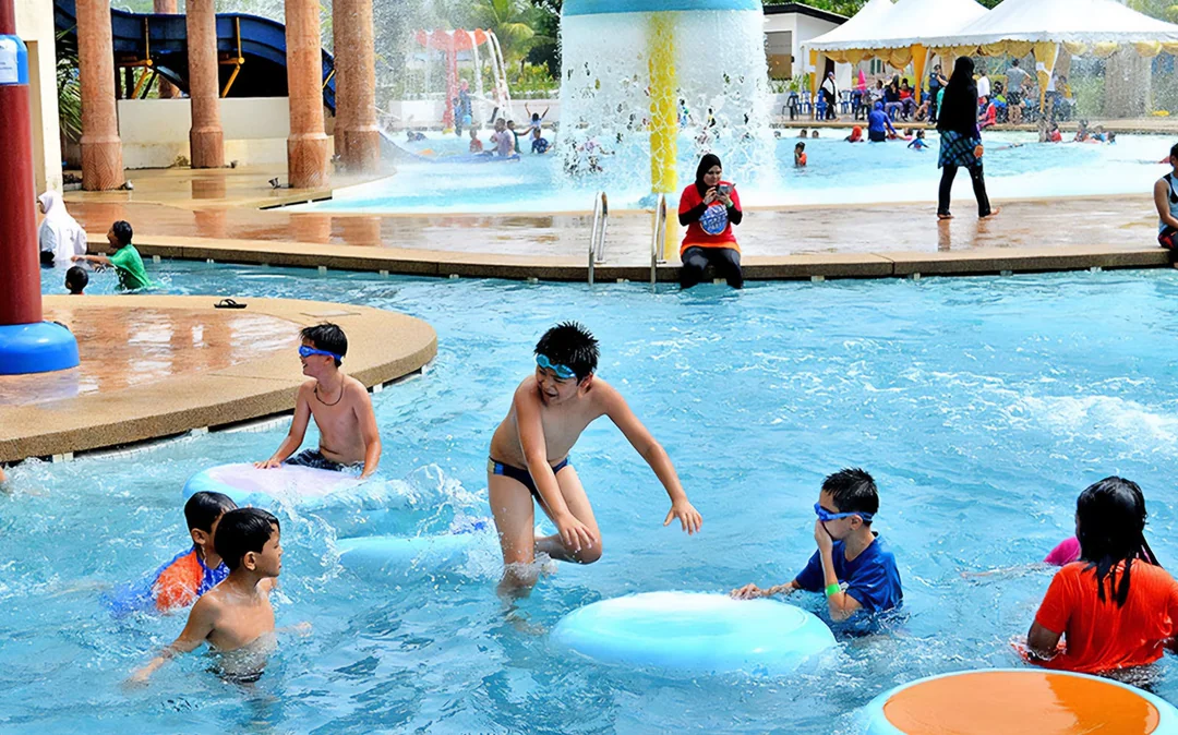 Bayou Lagoon Water Park in Melaka Image 5