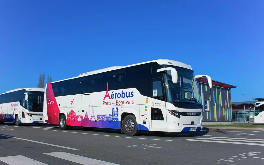 Beauvais Airport to/from Paris Bus Transfer (Porte Maillot & La Villette) Image 2