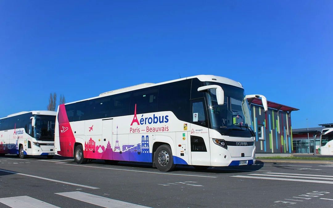 Beauvais Airport to/from Paris Bus Transfer (Porte Maillot & La Villette) Image 2
