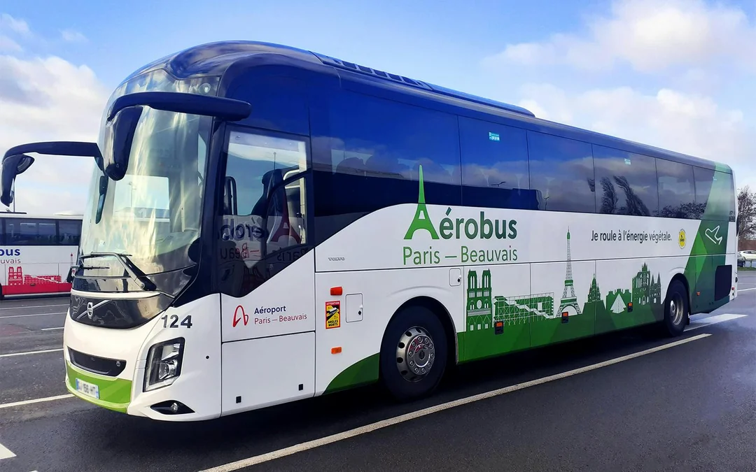 Beauvais Airport to/from Paris Bus Transfer (Porte Maillot & La Villette) Image 3