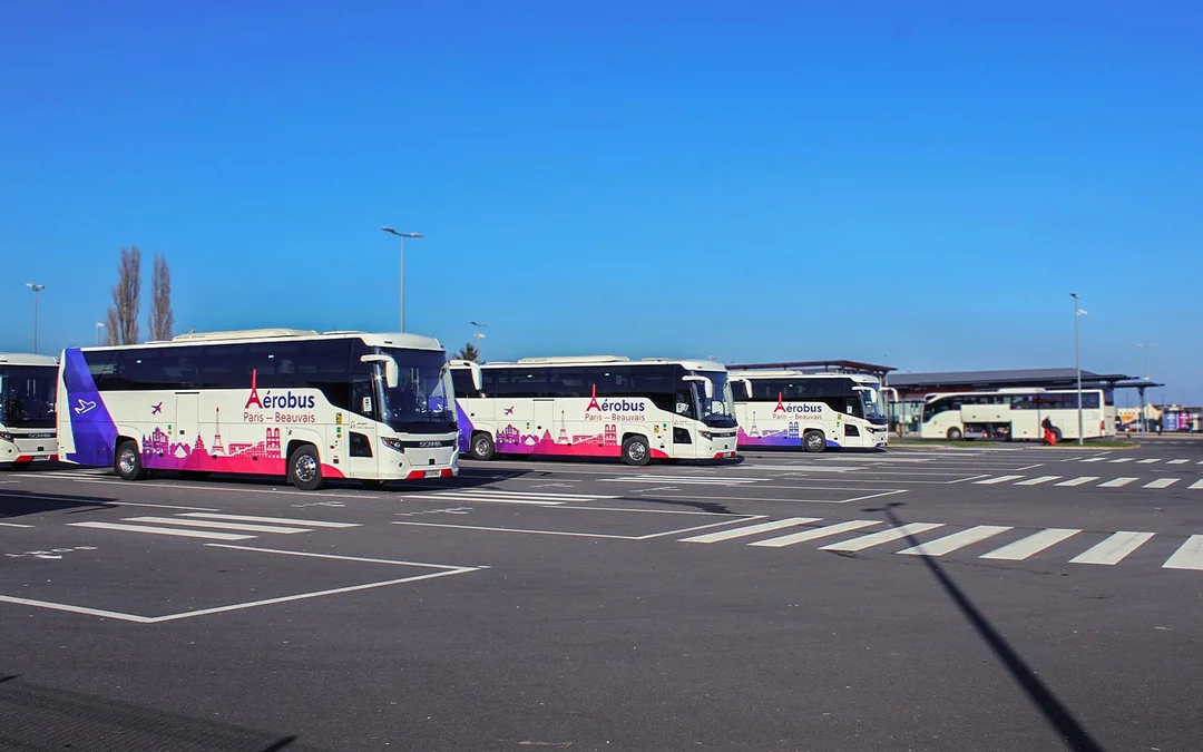 Beauvais Airport to/from Paris Bus Transfer (Porte Maillot & La Villette) Image 4