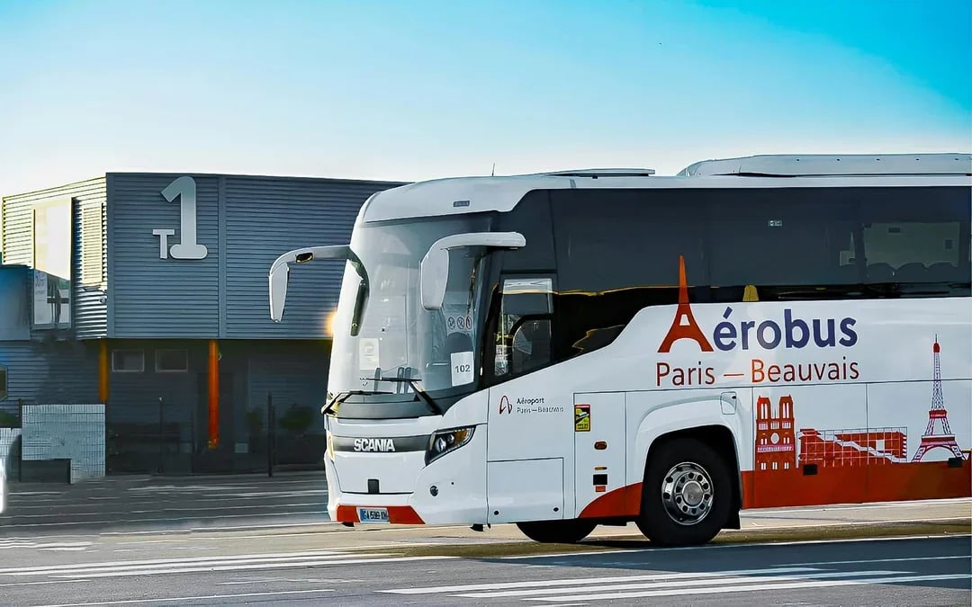 Beauvais Airport to/from Paris Bus Transfer (Porte Maillot & La Villette) Image 7
