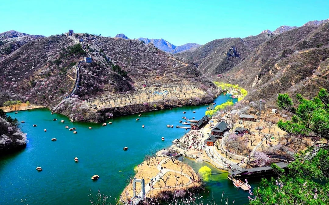 Beijing Private 2-Day Custom Tour with Hotel Pickup and Lunches Image 1