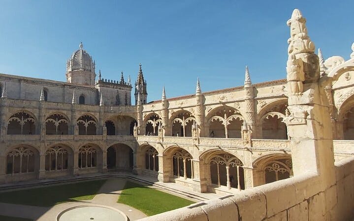 Belém: Jeronimos Monastery, Tickets and Guided tour Image 3