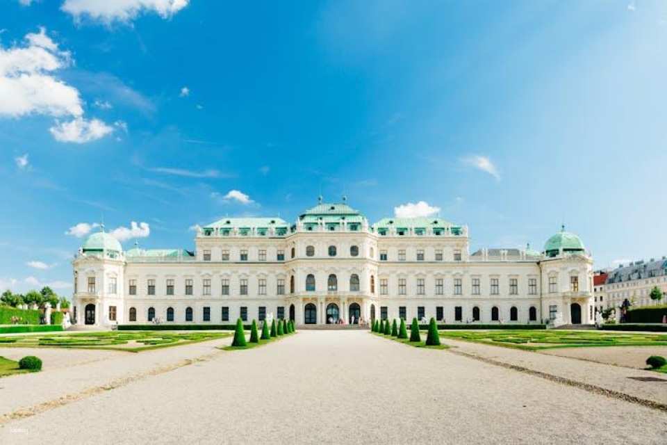 Belvedere Palace and Garden Skip-the-Line Ticket and Guided Tour