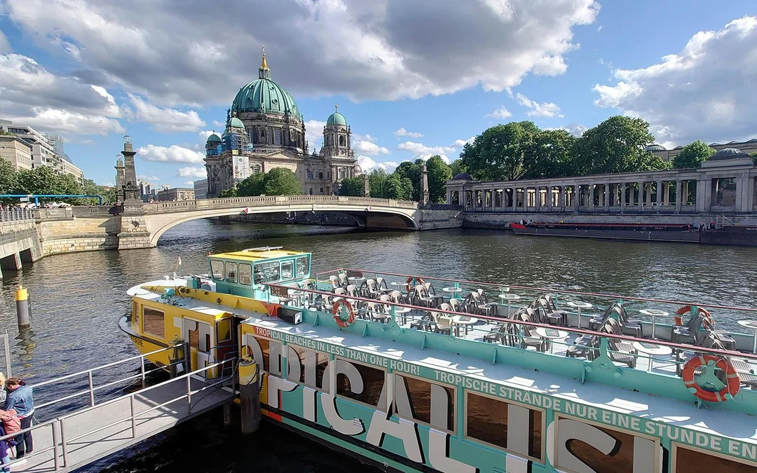 Berlin: 1 Hour Sightseeing Cruise on the River Spree Image 4