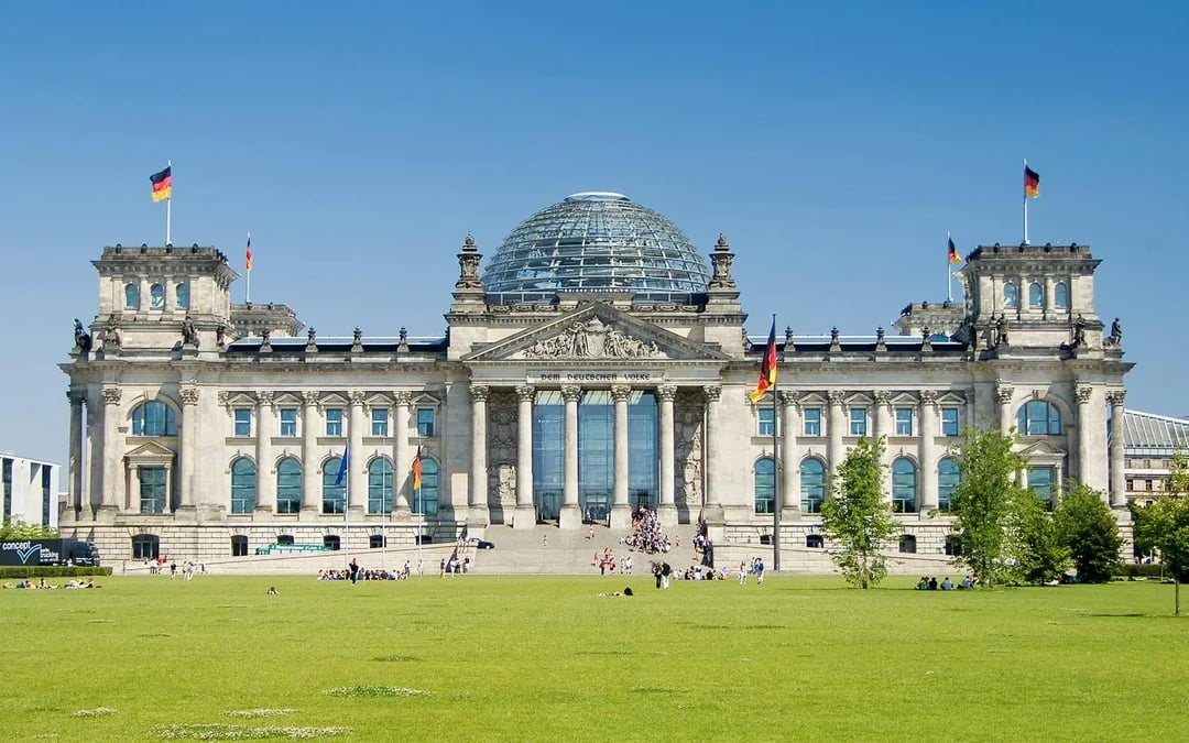 Berlin Reichstag & Holocaust Memorial Guided Walking Tour Image 1