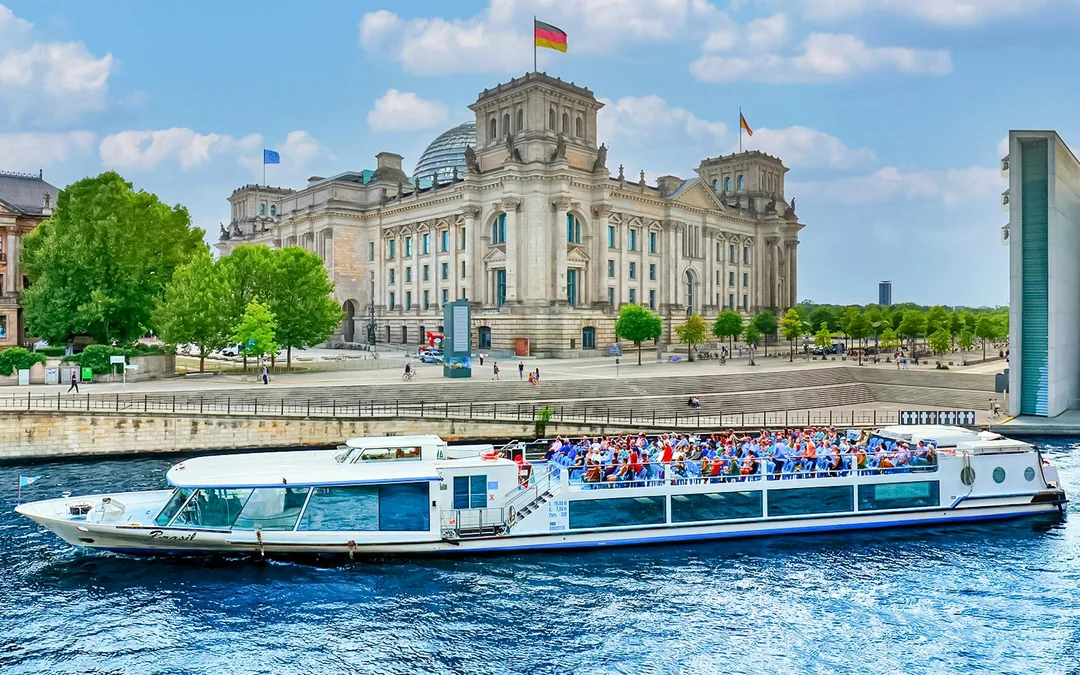 Berlin Spree River & Landwehrkanal Canal Sightseeing Cruise Image 3