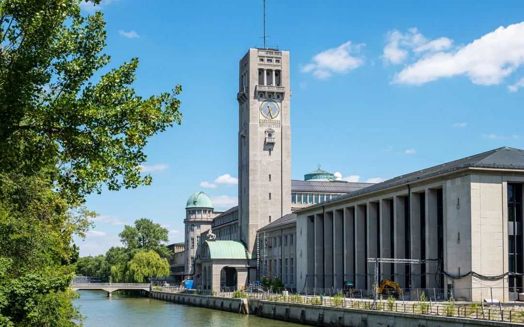 Berlin Spree River & Landwehrkanal Canal Sightseeing Cruise Image 5